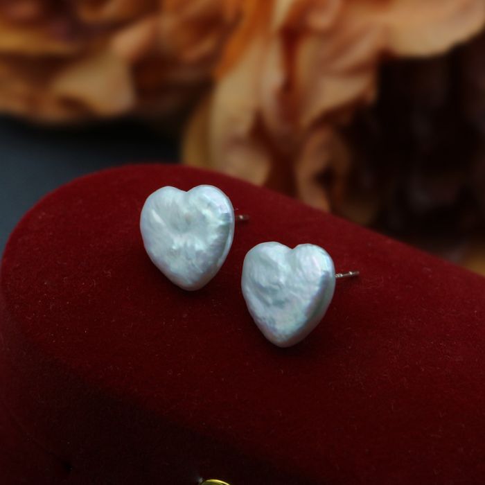 Clous d'Oreilles Perle d'Eau Douce Cœur