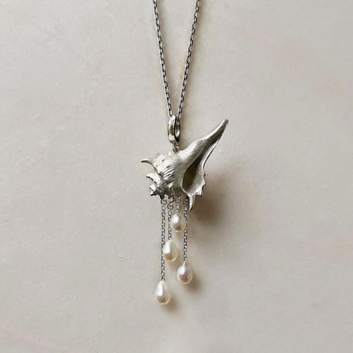 Collier Conque